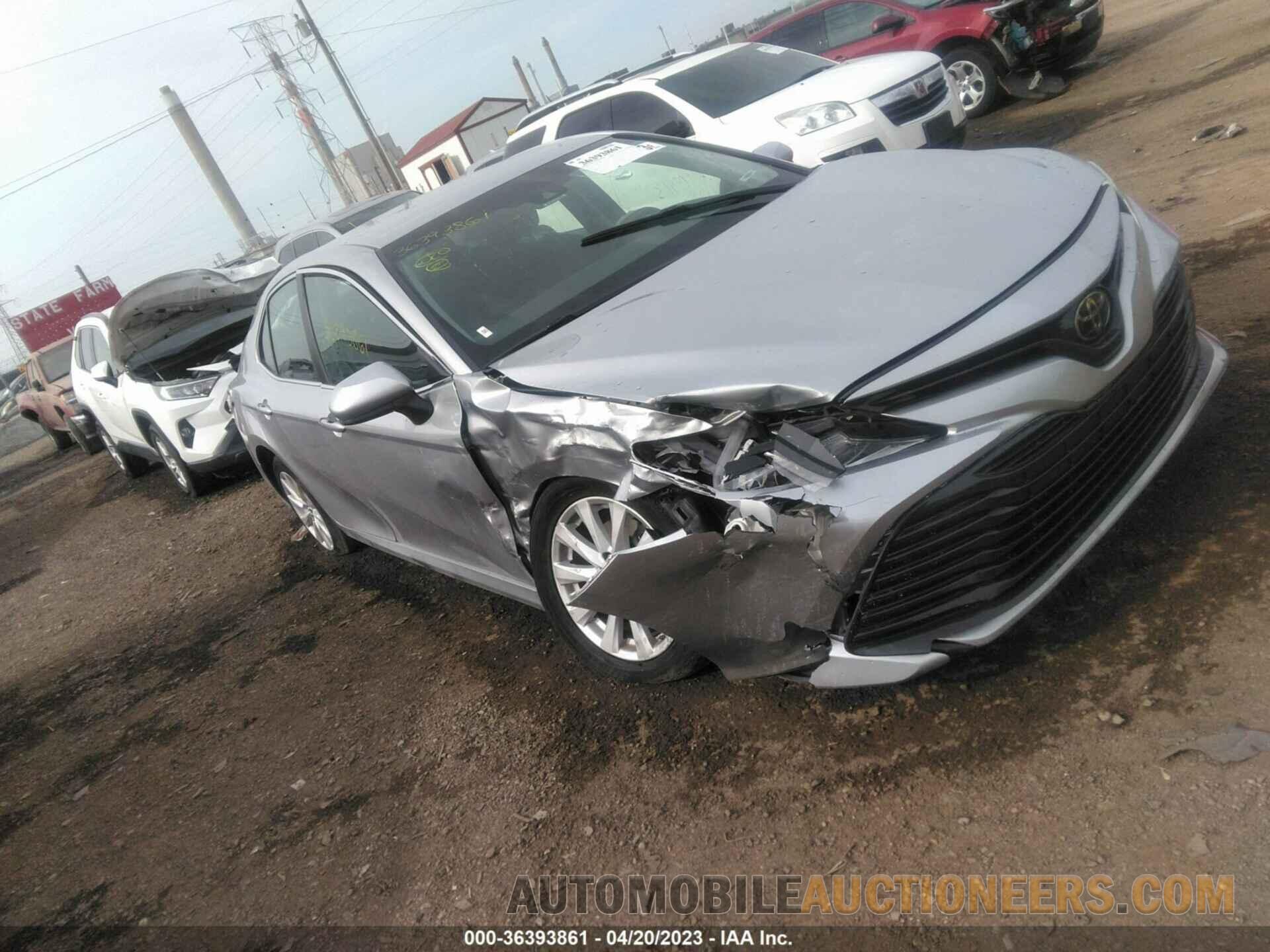 4T1B11HK0JU594399 TOYOTA CAMRY 2018