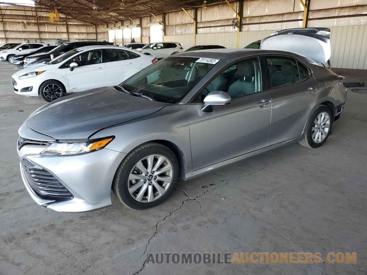 4T1B11HK0JU599909 TOYOTA CAMRY 2018