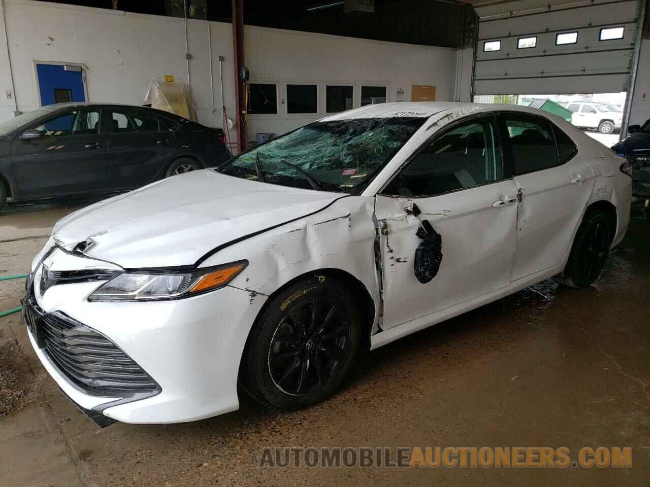 4T1B11HK0JU602971 TOYOTA CAMRY 2018