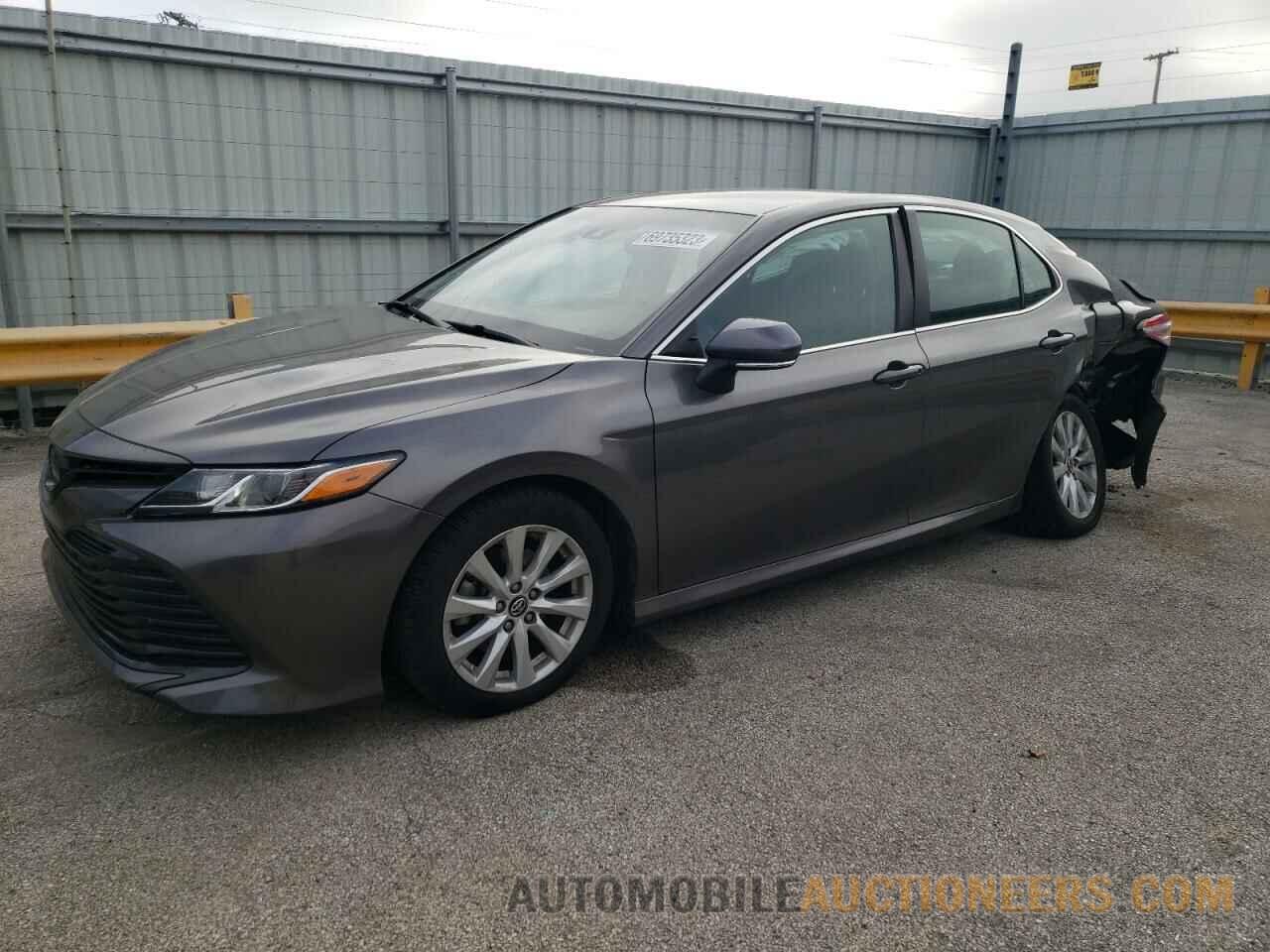 4T1B11HK0JU609435 TOYOTA CAMRY 2018