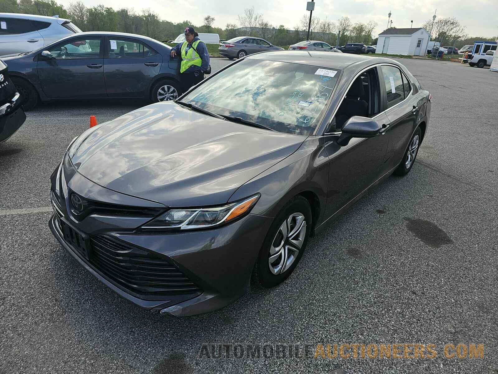 4T1B11HK0JU612934 Toyota Camry 2018