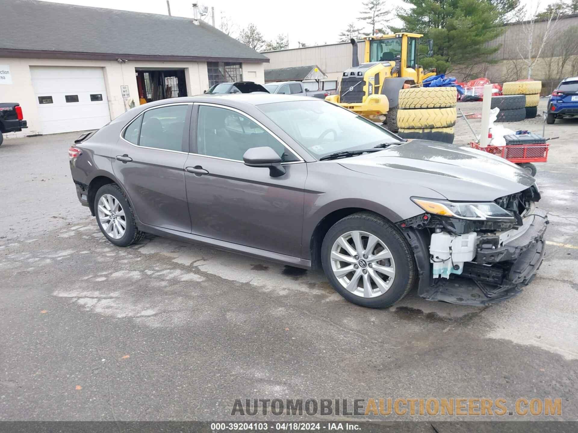 4T1B11HK0JU614845 TOYOTA CAMRY 2018