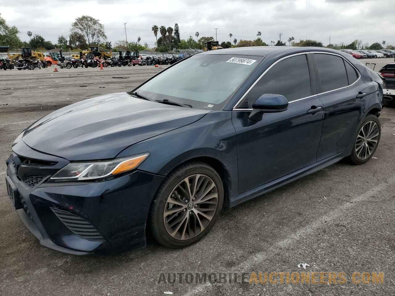 4T1B11HK0JU616790 TOYOTA CAMRY 2018