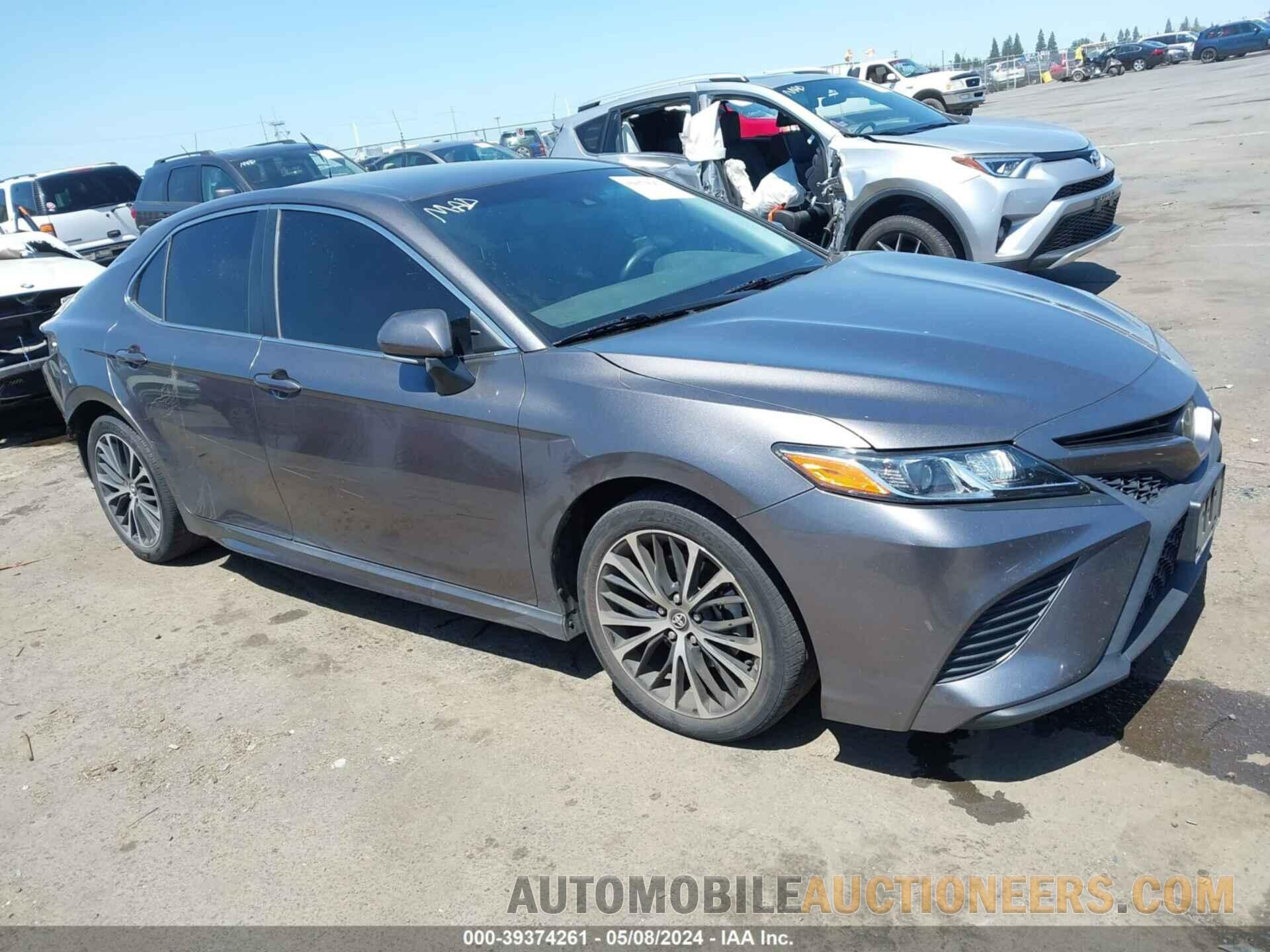 4T1B11HK0JU625375 TOYOTA CAMRY 2018