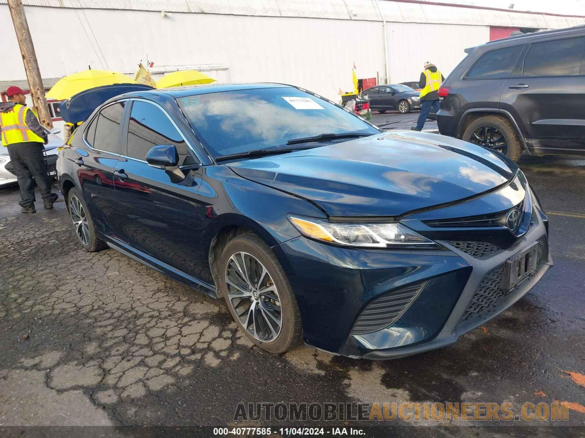 4T1B11HK0JU630995 TOYOTA CAMRY 2018