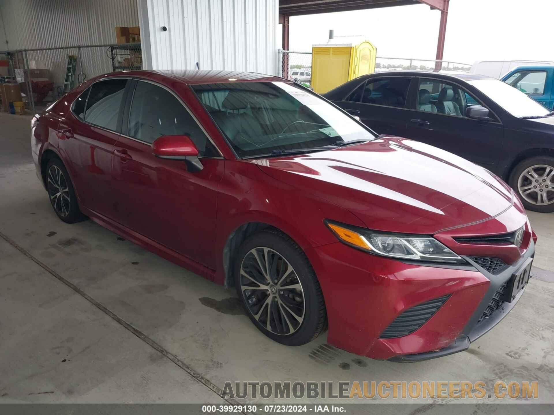 4T1B11HK0JU639874 TOYOTA CAMRY 2018