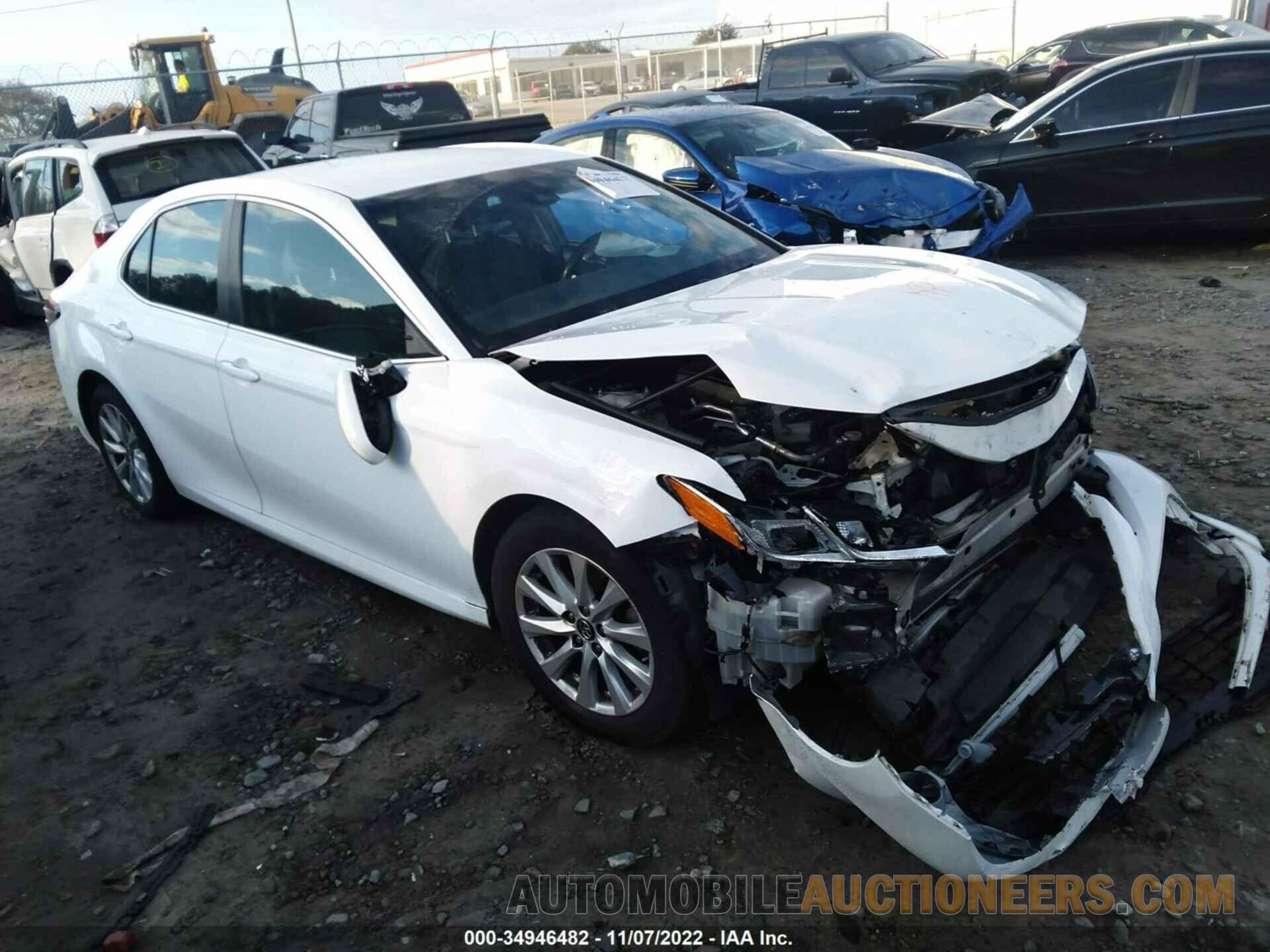 4T1B11HK0JU644234 TOYOTA CAMRY 2018