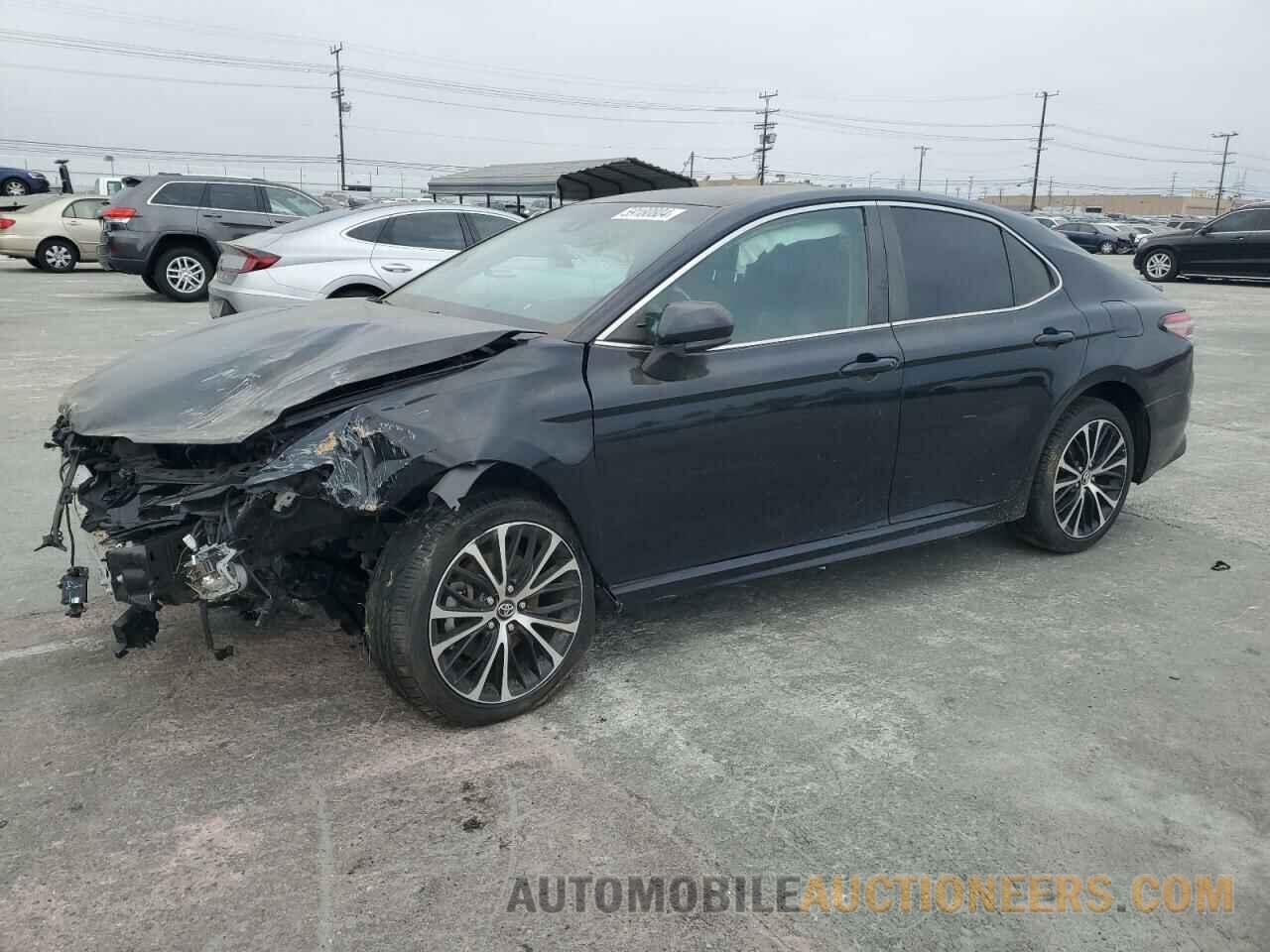 4T1B11HK0JU656495 TOYOTA CAMRY 2018