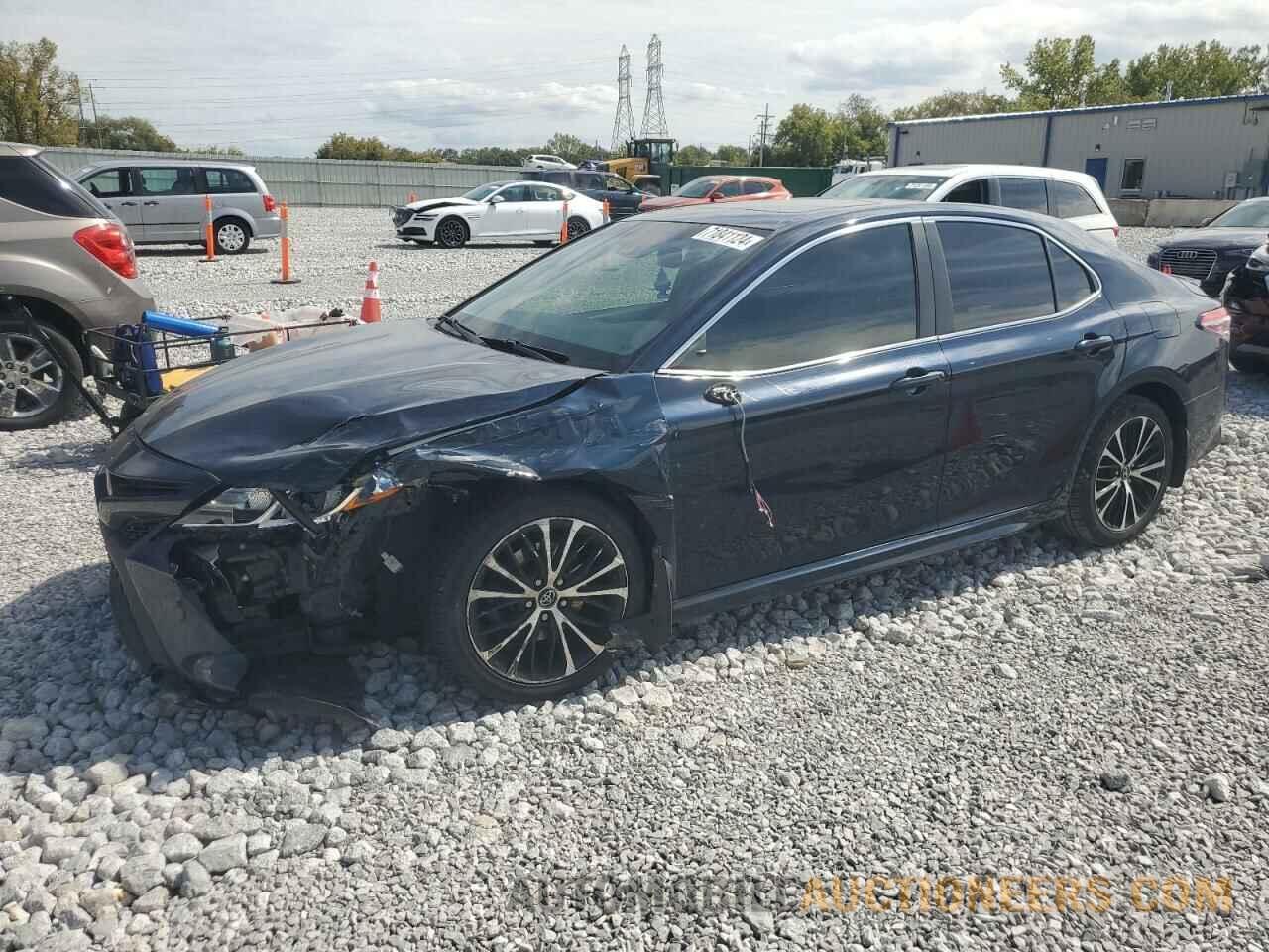 4T1B11HK0JU659171 TOYOTA CAMRY 2018