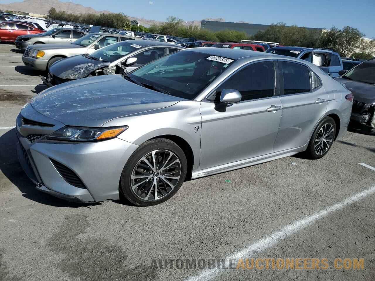 4T1B11HK0JU660093 TOYOTA CAMRY 2018