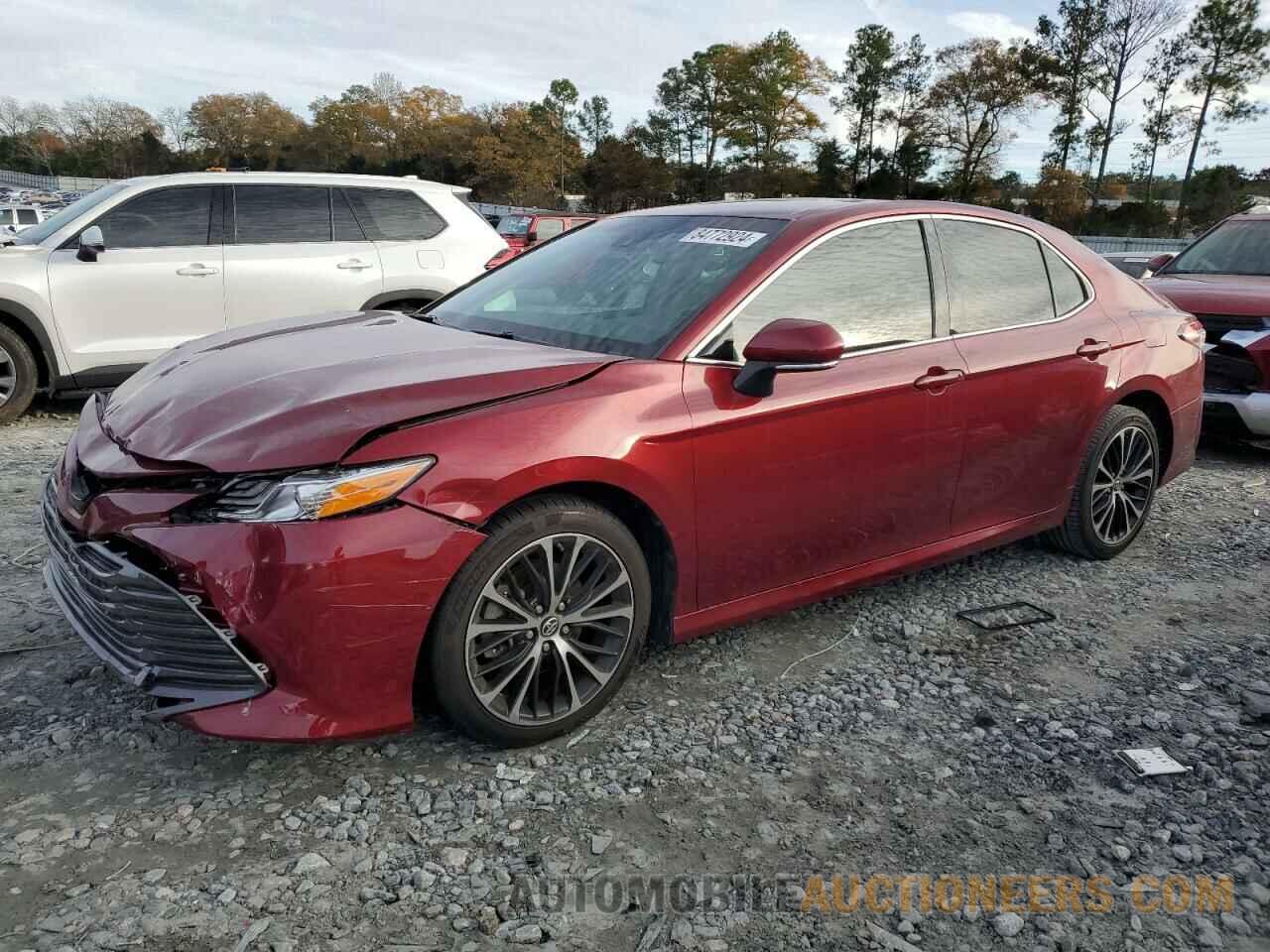 4T1B11HK0JU666699 TOYOTA CAMRY 2018