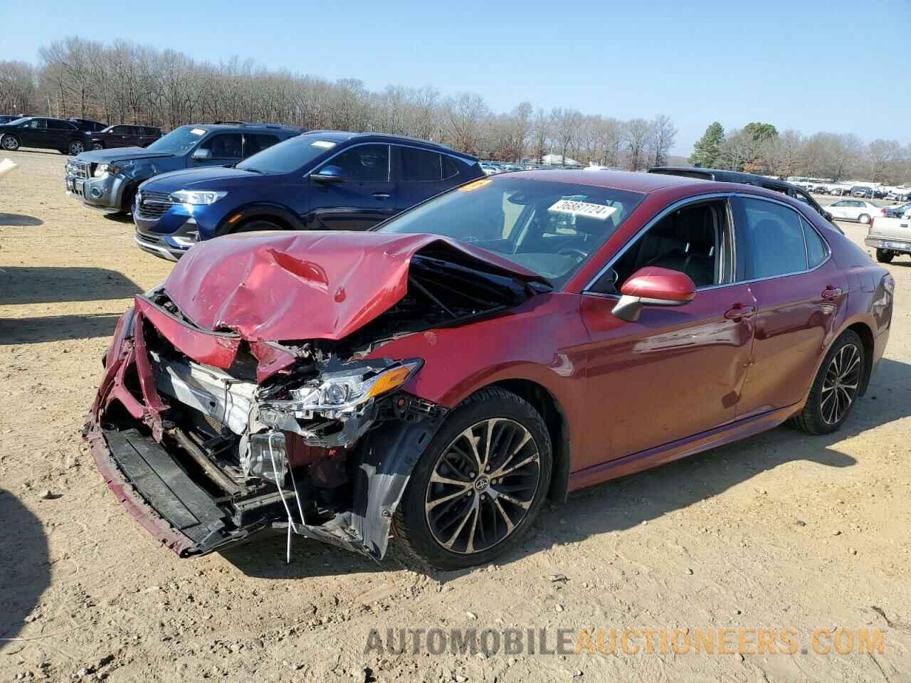 4T1B11HK0JU670039 TOYOTA CAMRY 2018