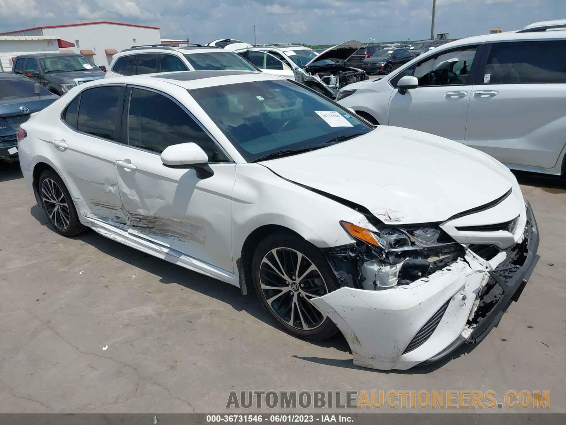 4T1B11HK0JU671420 TOYOTA CAMRY 2018