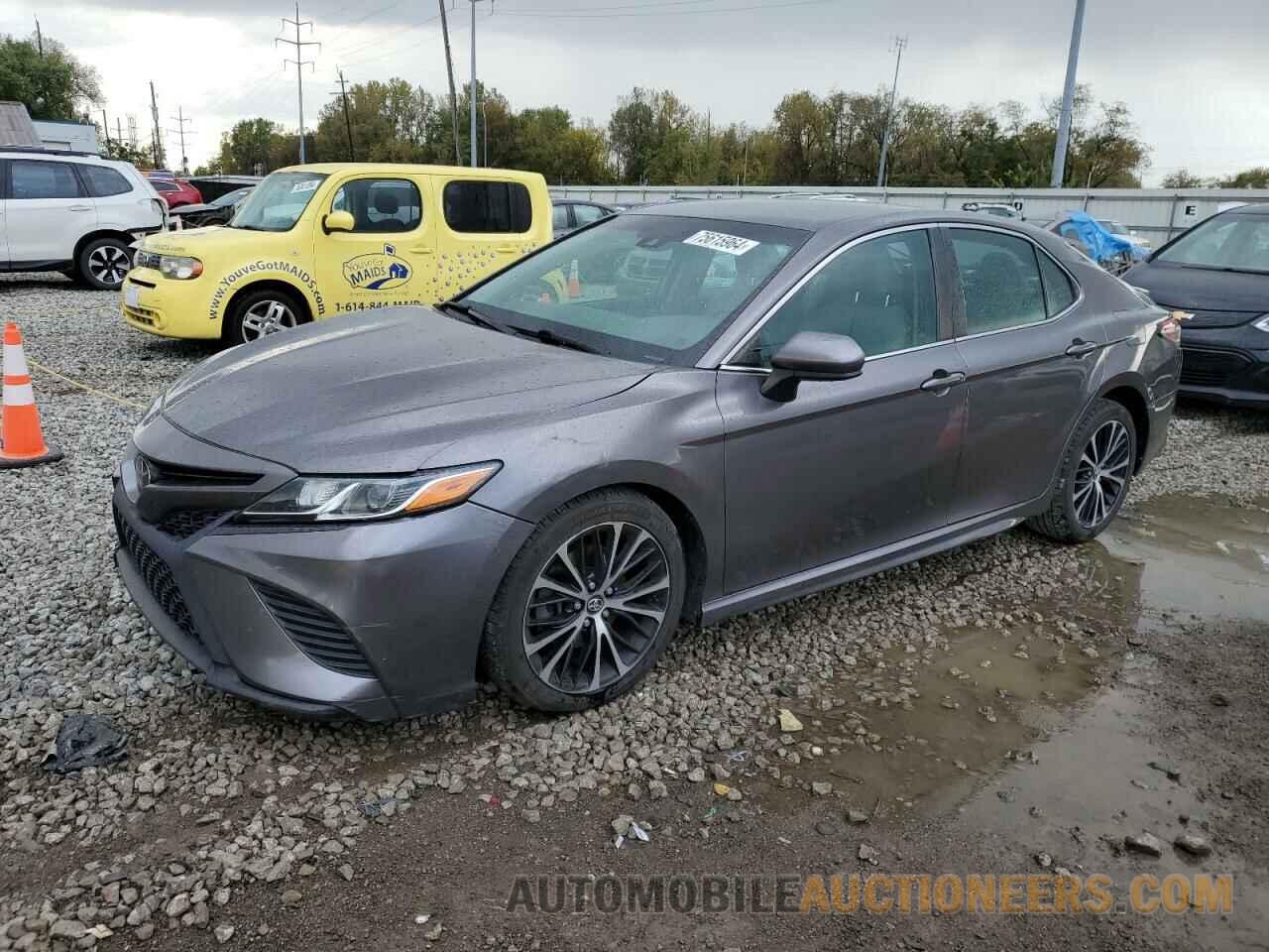 4T1B11HK0JU675984 TOYOTA CAMRY 2018