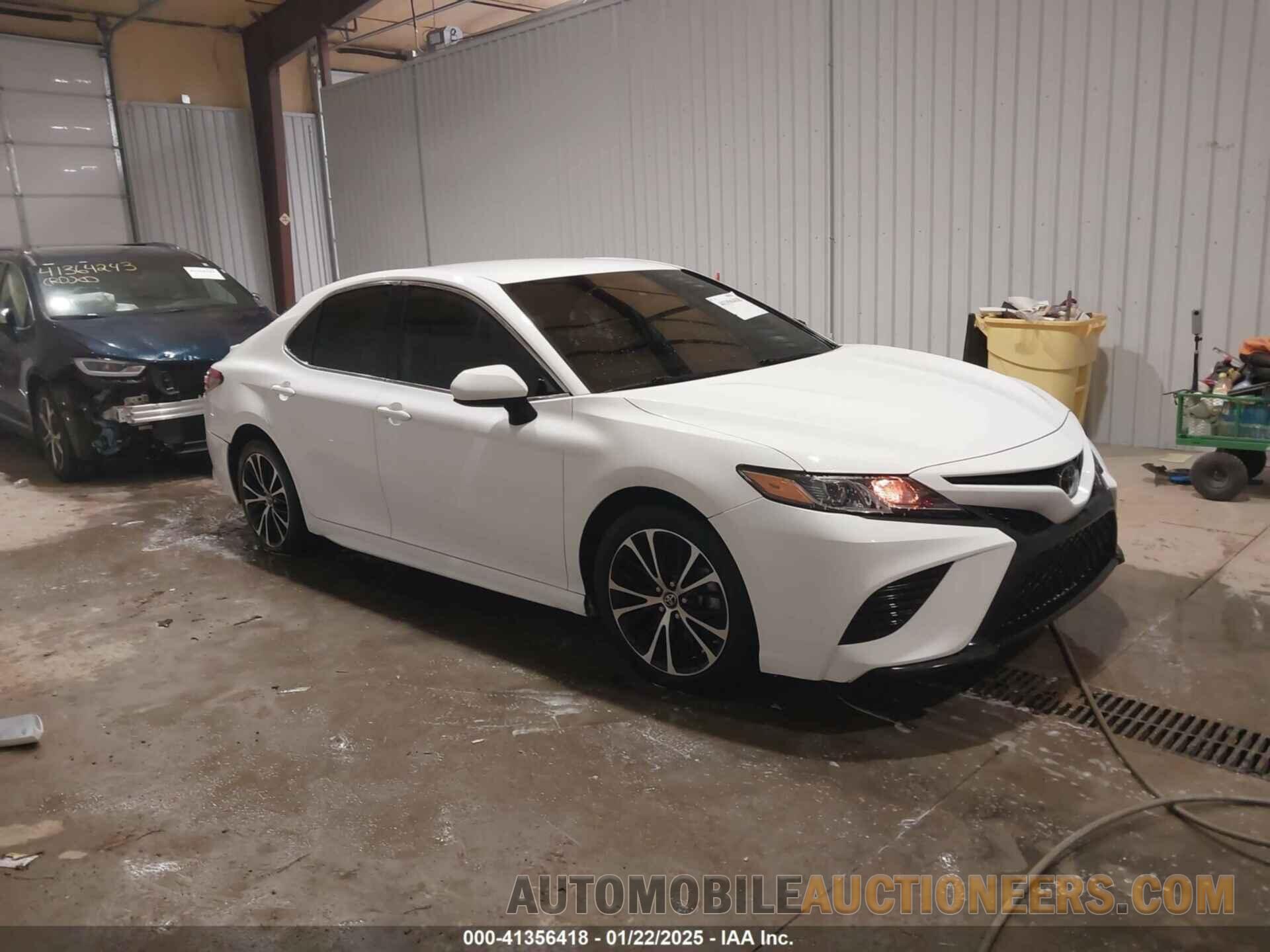 4T1B11HK0KU159979 TOYOTA CAMRY 2019