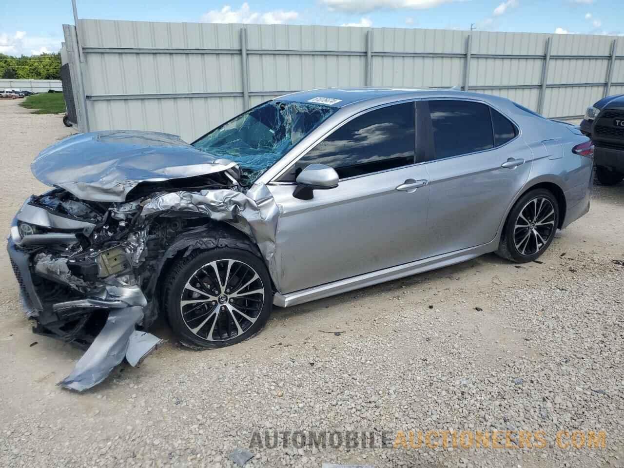 4T1B11HK0KU168598 TOYOTA CAMRY 2019