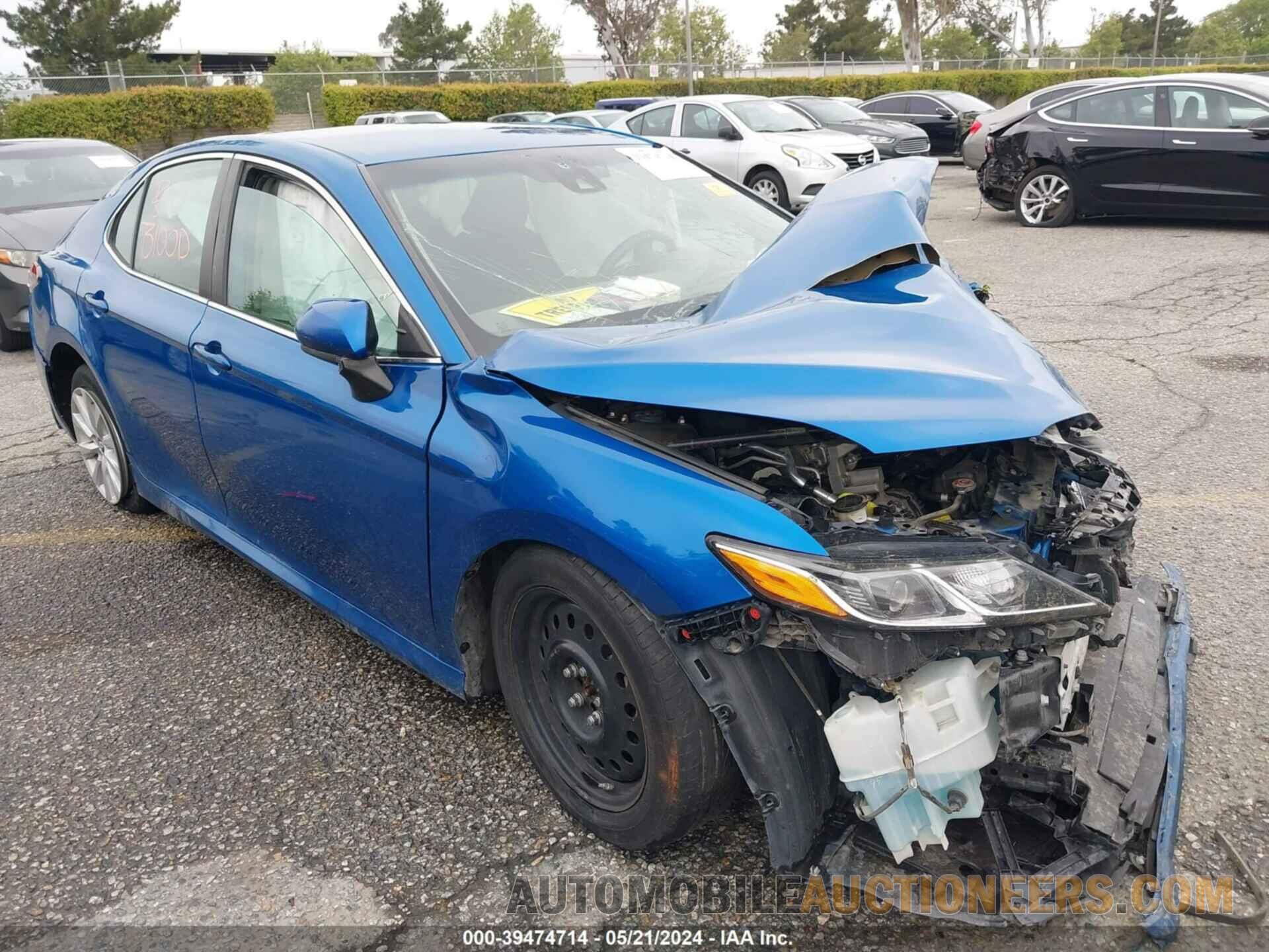 4T1B11HK0KU175423 TOYOTA CAMRY 2019