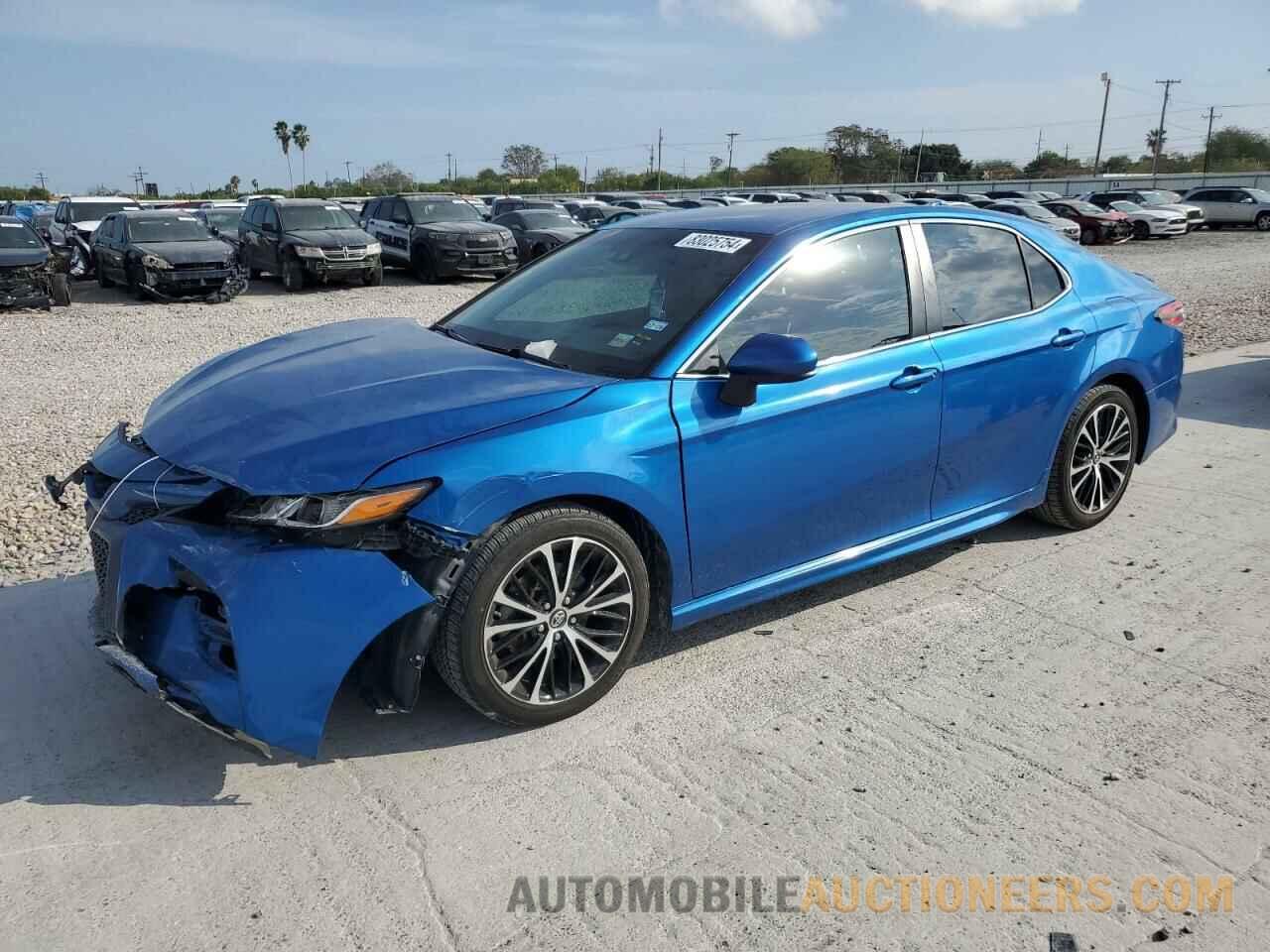 4T1B11HK0KU175695 TOYOTA CAMRY 2019