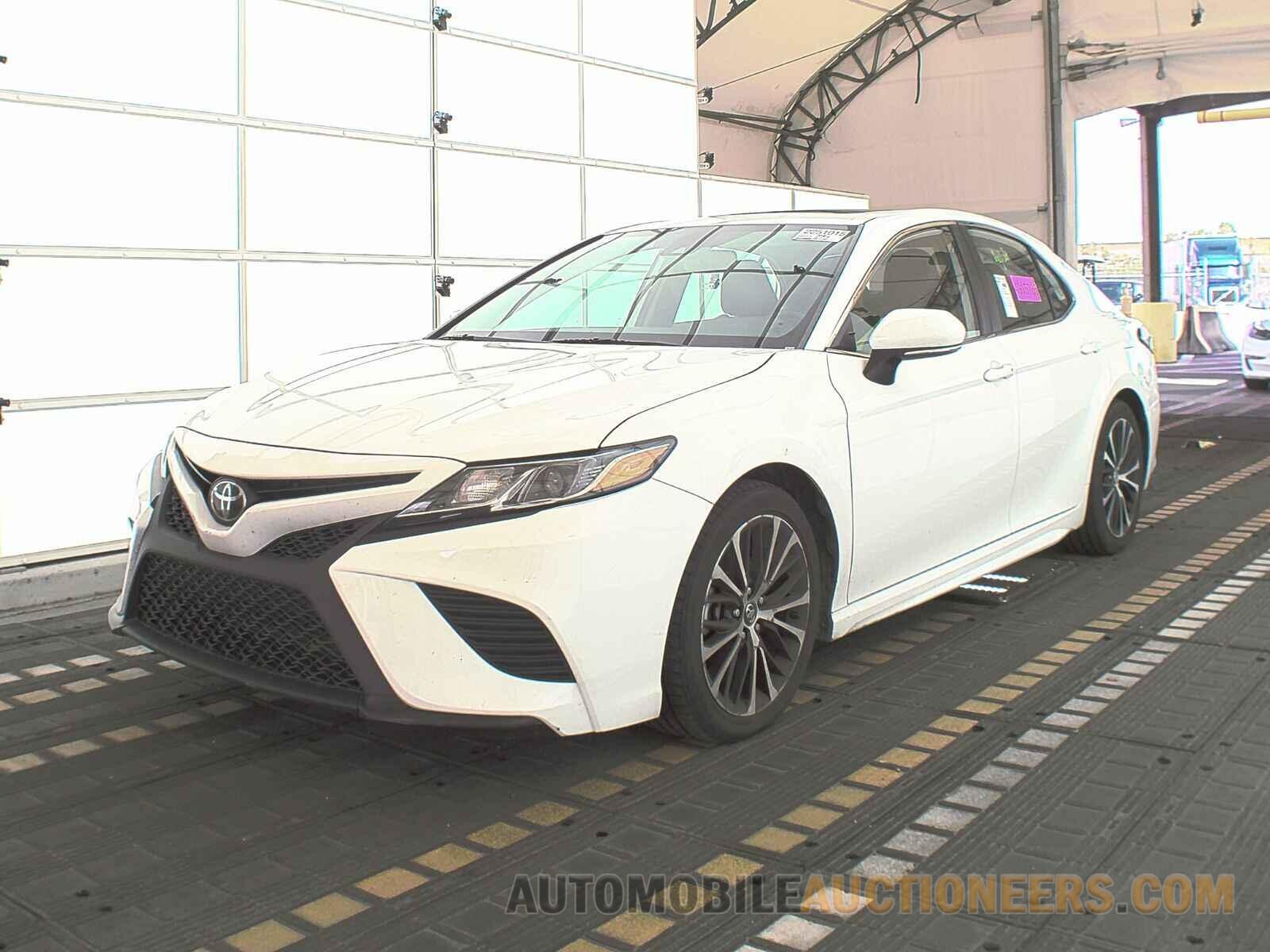 4T1B11HK0KU176328 Toyota Camry 2019