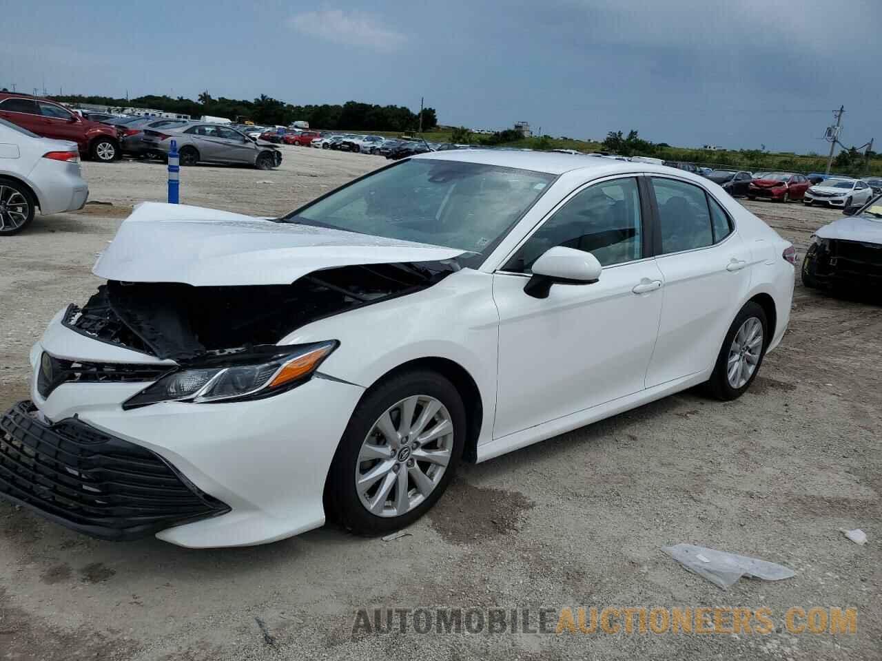 4T1B11HK0KU188124 TOYOTA CAMRY 2019