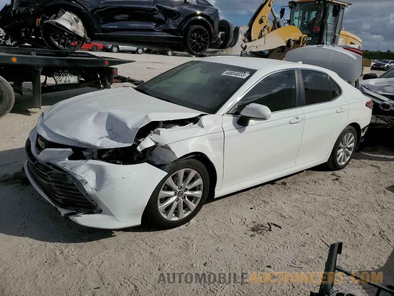 4T1B11HK0KU189239 TOYOTA CAMRY 2019