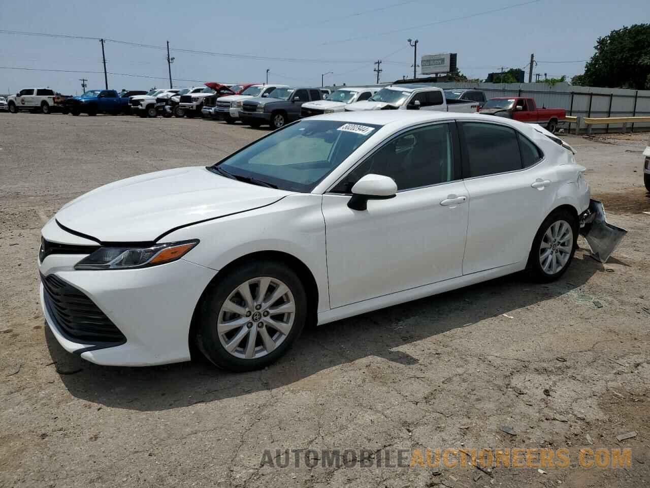 4T1B11HK0KU195591 TOYOTA CAMRY 2019