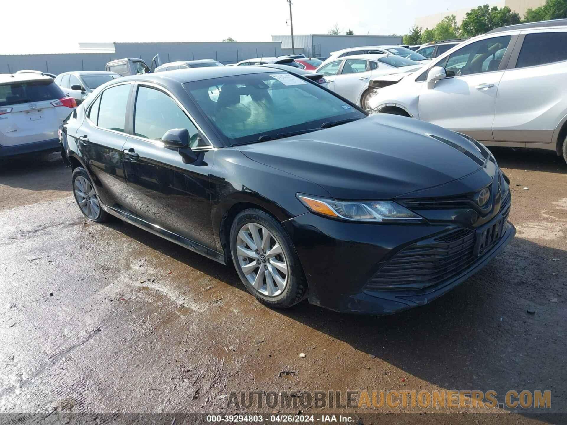 4T1B11HK0KU220165 TOYOTA CAMRY 2019