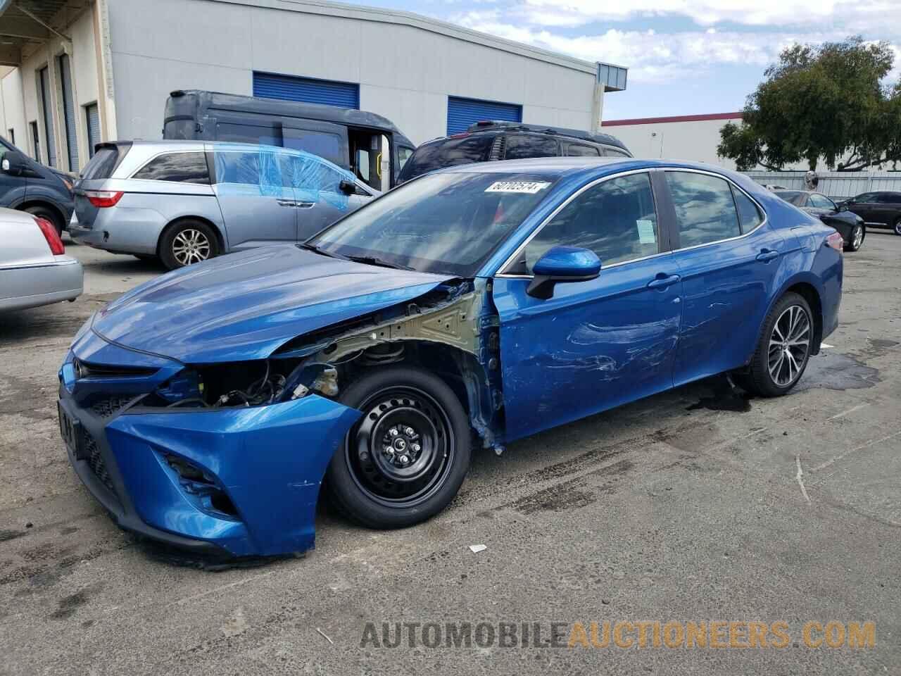 4T1B11HK0KU221445 TOYOTA CAMRY 2019