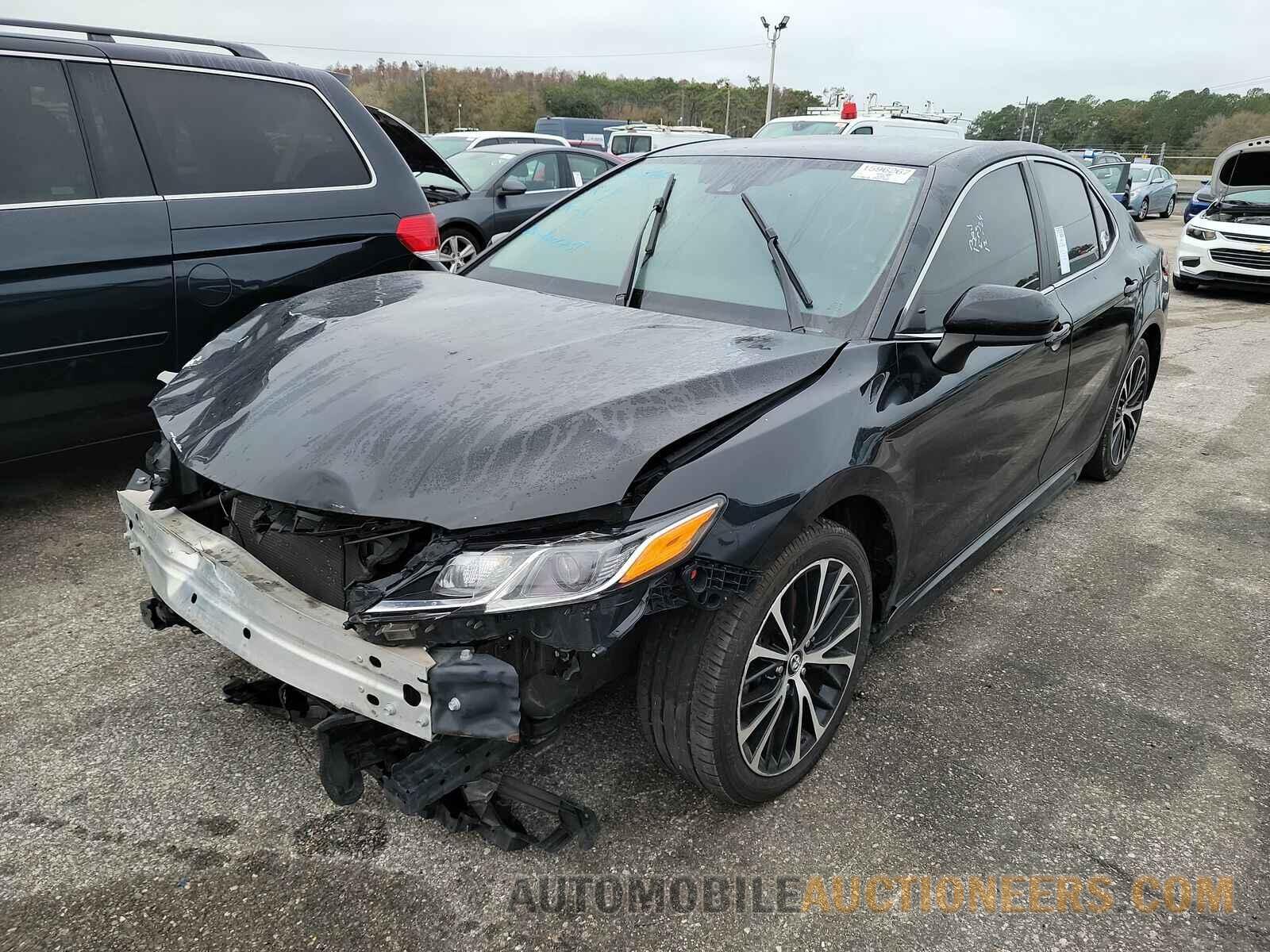 4T1B11HK0KU228864 Toyota Camry 2019