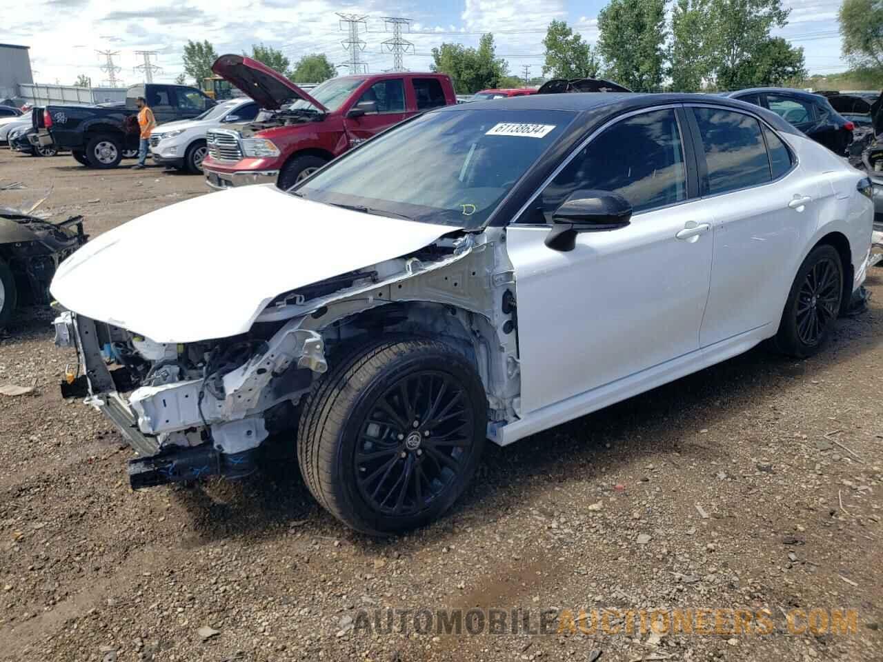 4T1B11HK0KU230677 TOYOTA CAMRY 2019