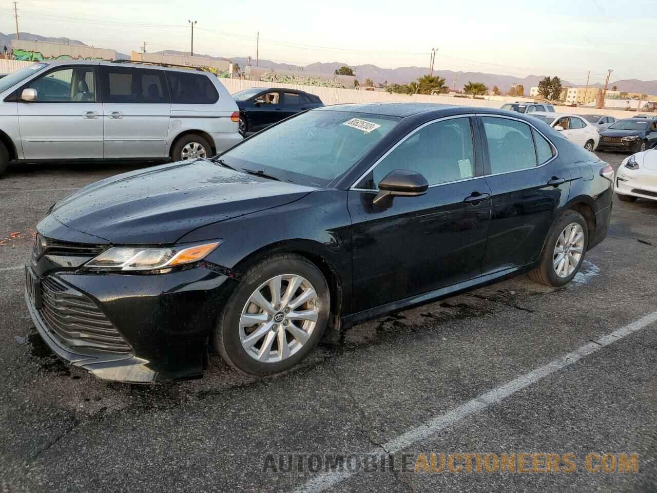 4T1B11HK0KU238939 TOYOTA CAMRY 2019