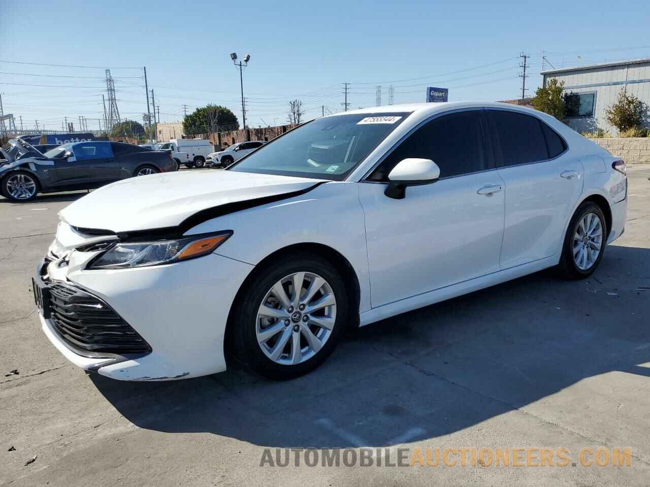 4T1B11HK0KU241226 TOYOTA CAMRY 2019