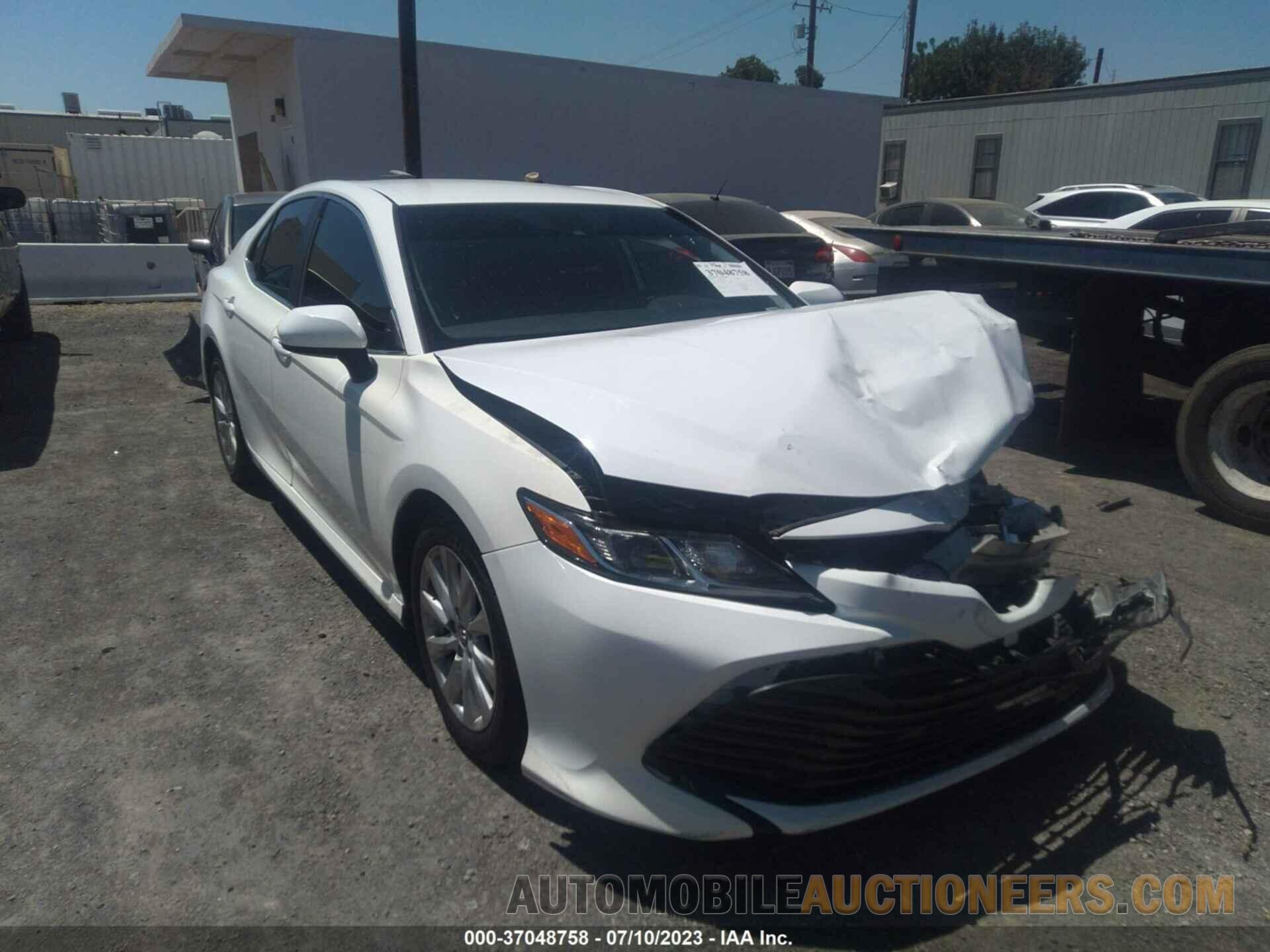 4T1B11HK0KU242585 TOYOTA CAMRY 2019