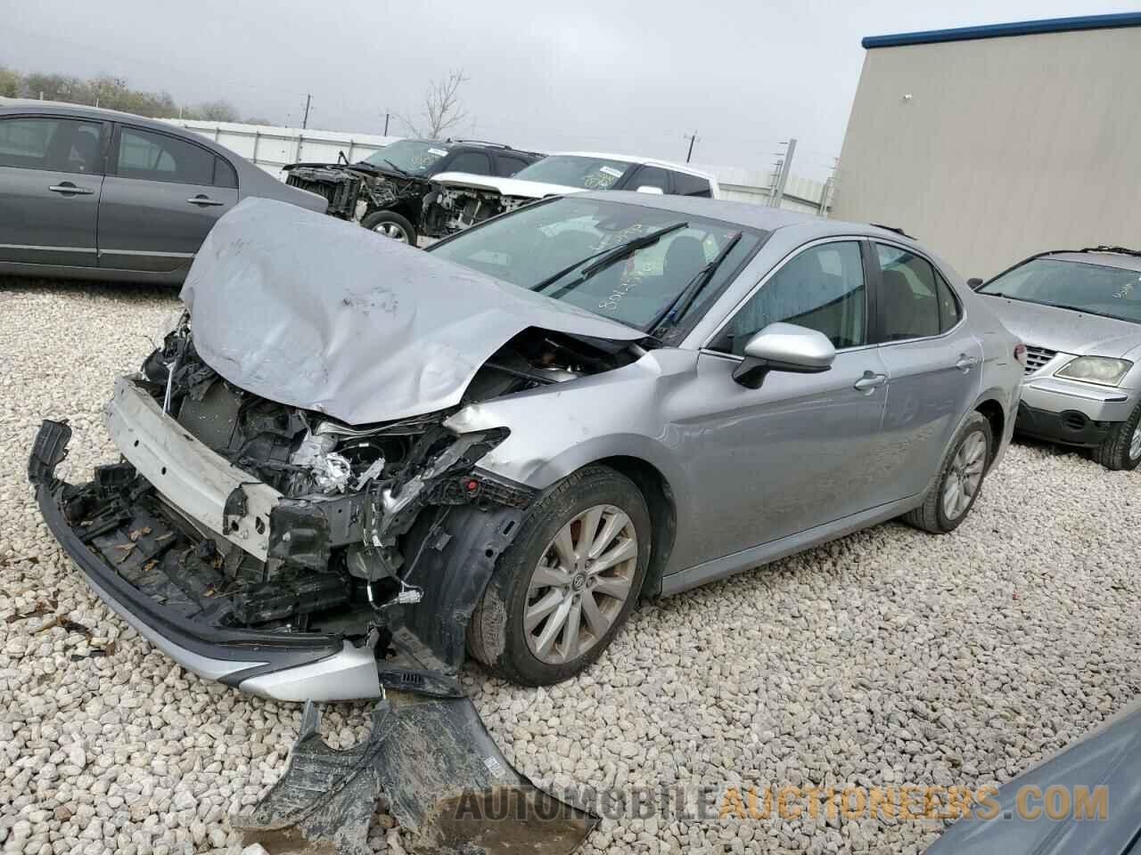 4T1B11HK0KU682869 TOYOTA CAMRY 2019