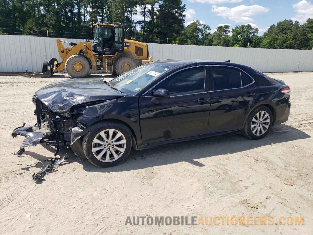 4T1B11HK0KU688252 TOYOTA CAMRY 2019