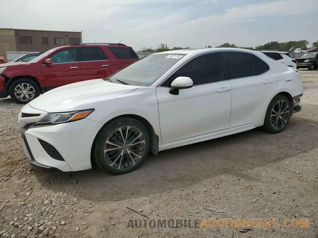 4T1B11HK0KU689305 TOYOTA CAMRY 2019