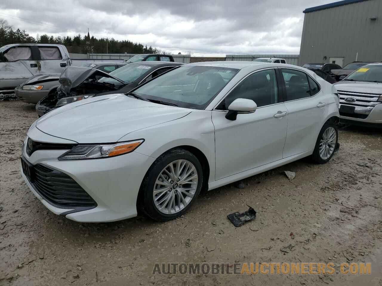 4T1B11HK0KU698960 TOYOTA CAMRY 2019