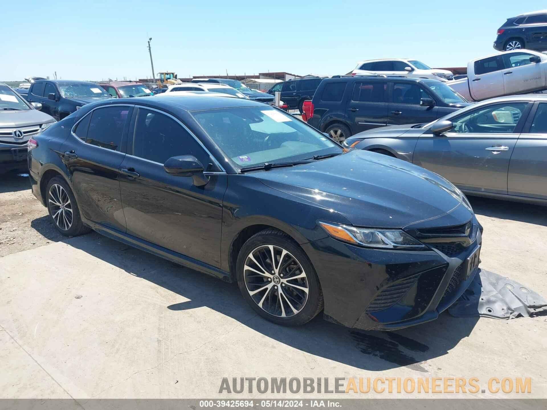 4T1B11HK0KU704174 TOYOTA CAMRY 2019