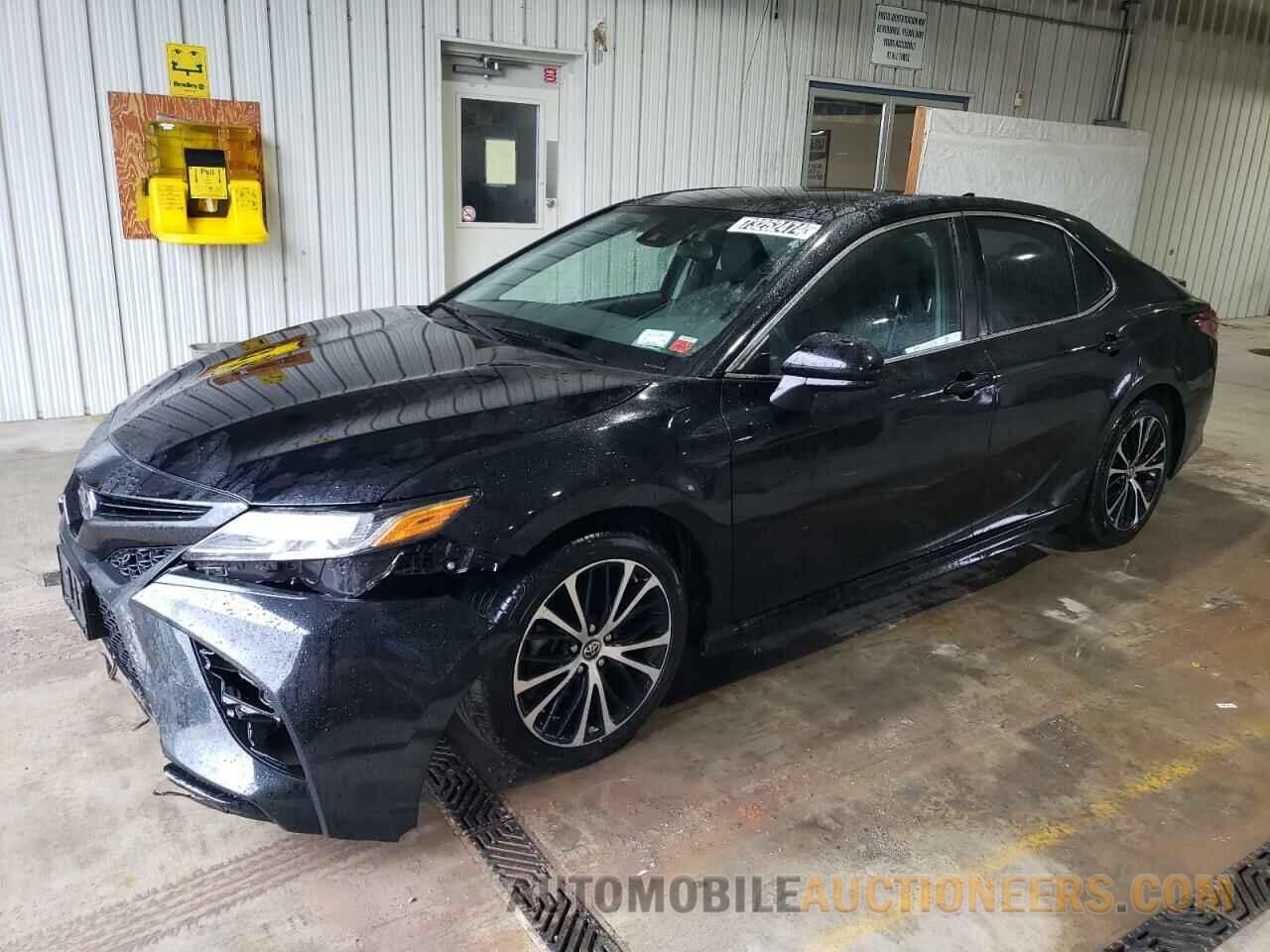 4T1B11HK0KU711139 TOYOTA CAMRY 2019