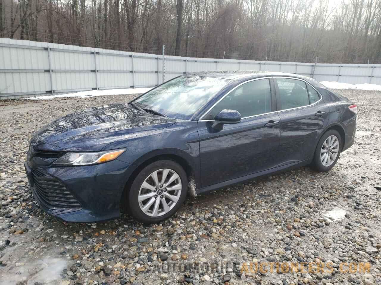 4T1B11HK0KU721122 TOYOTA CAMRY 2019