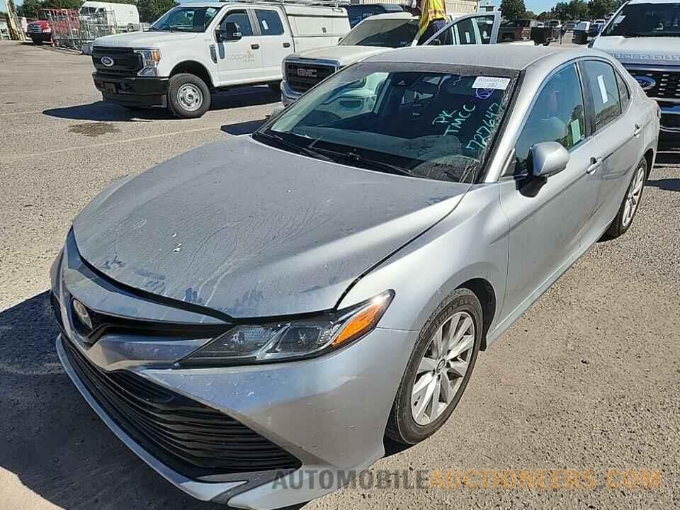 4T1B11HK0KU727647 Toyota Camry LE 2019