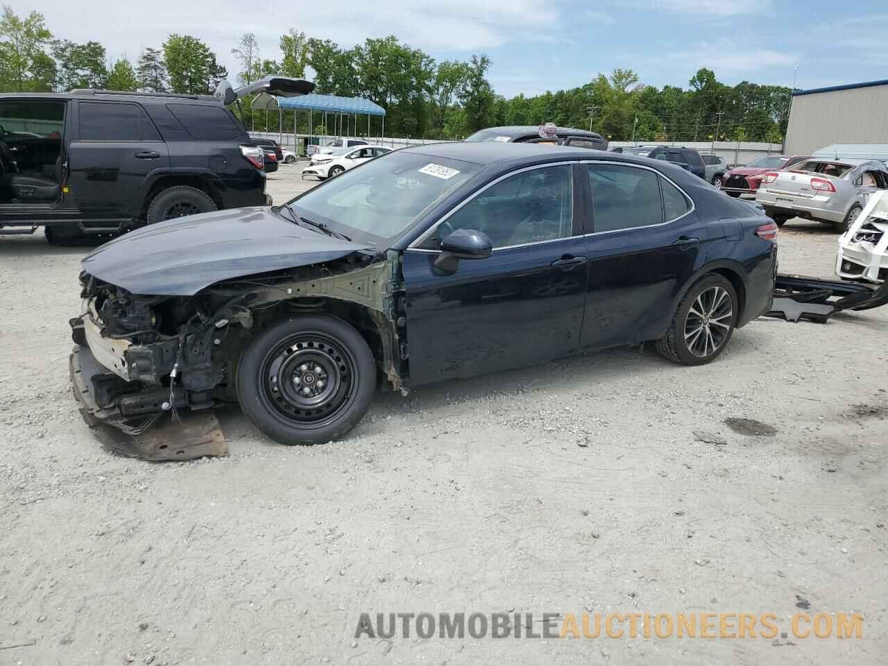 4T1B11HK0KU733819 TOYOTA CAMRY 2019