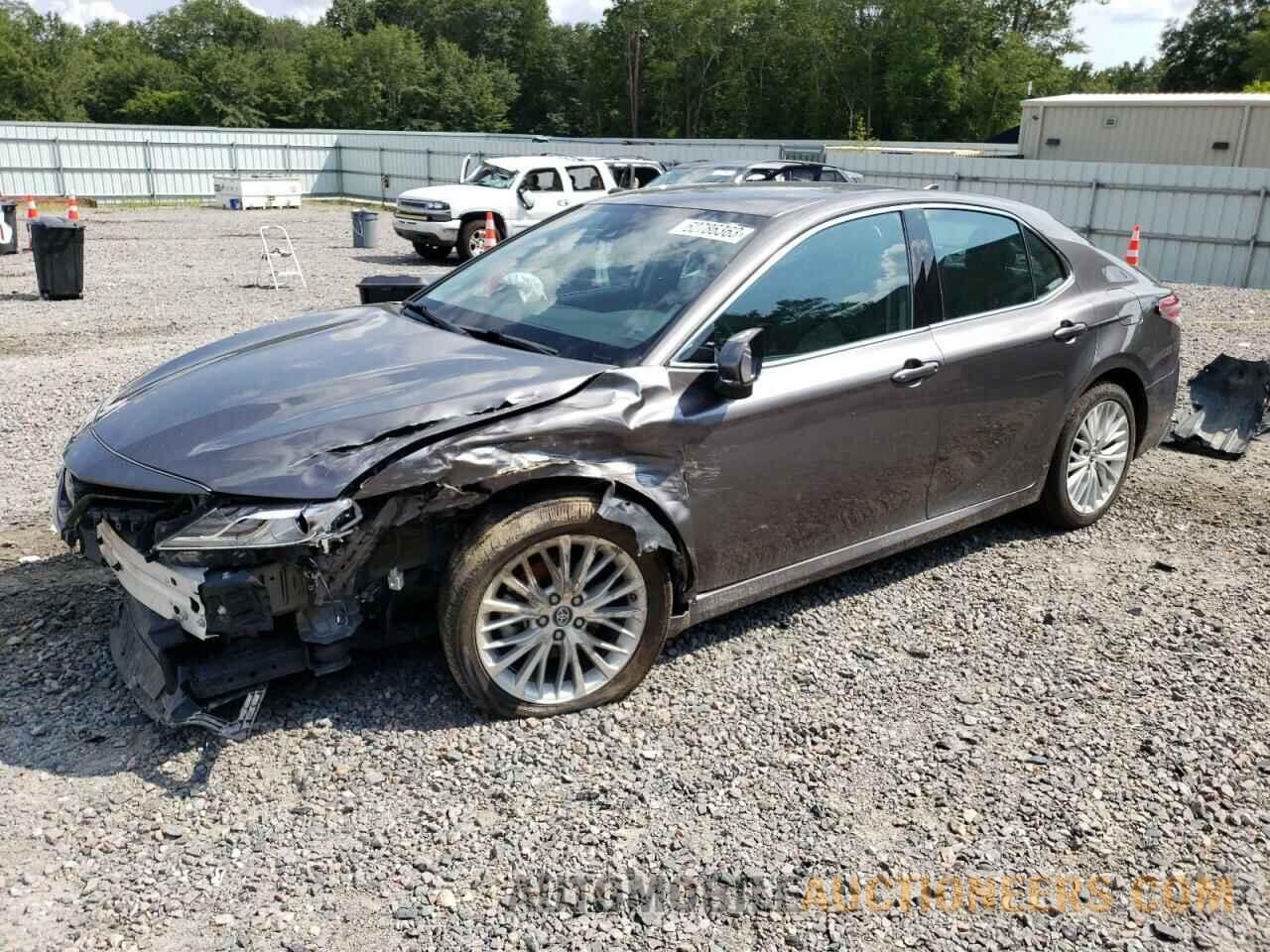 4T1B11HK0KU748028 TOYOTA CAMRY 2019