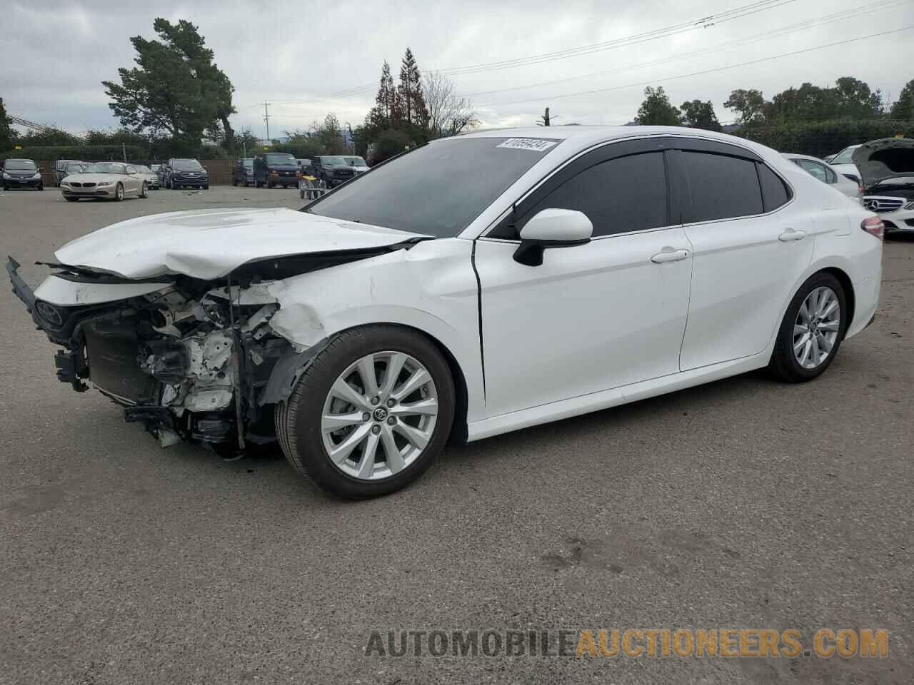 4T1B11HK0KU756047 TOYOTA CAMRY 2019