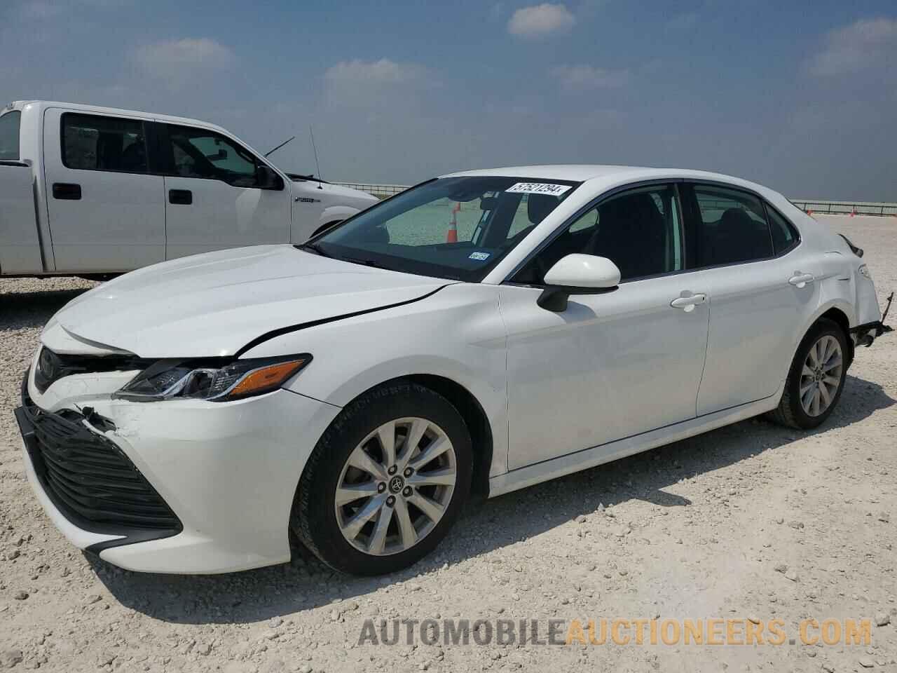 4T1B11HK0KU757618 TOYOTA CAMRY 2019