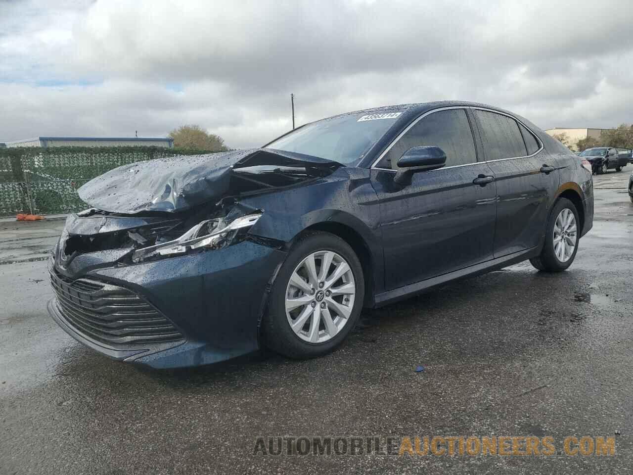 4T1B11HK0KU764617 TOYOTA CAMRY 2019