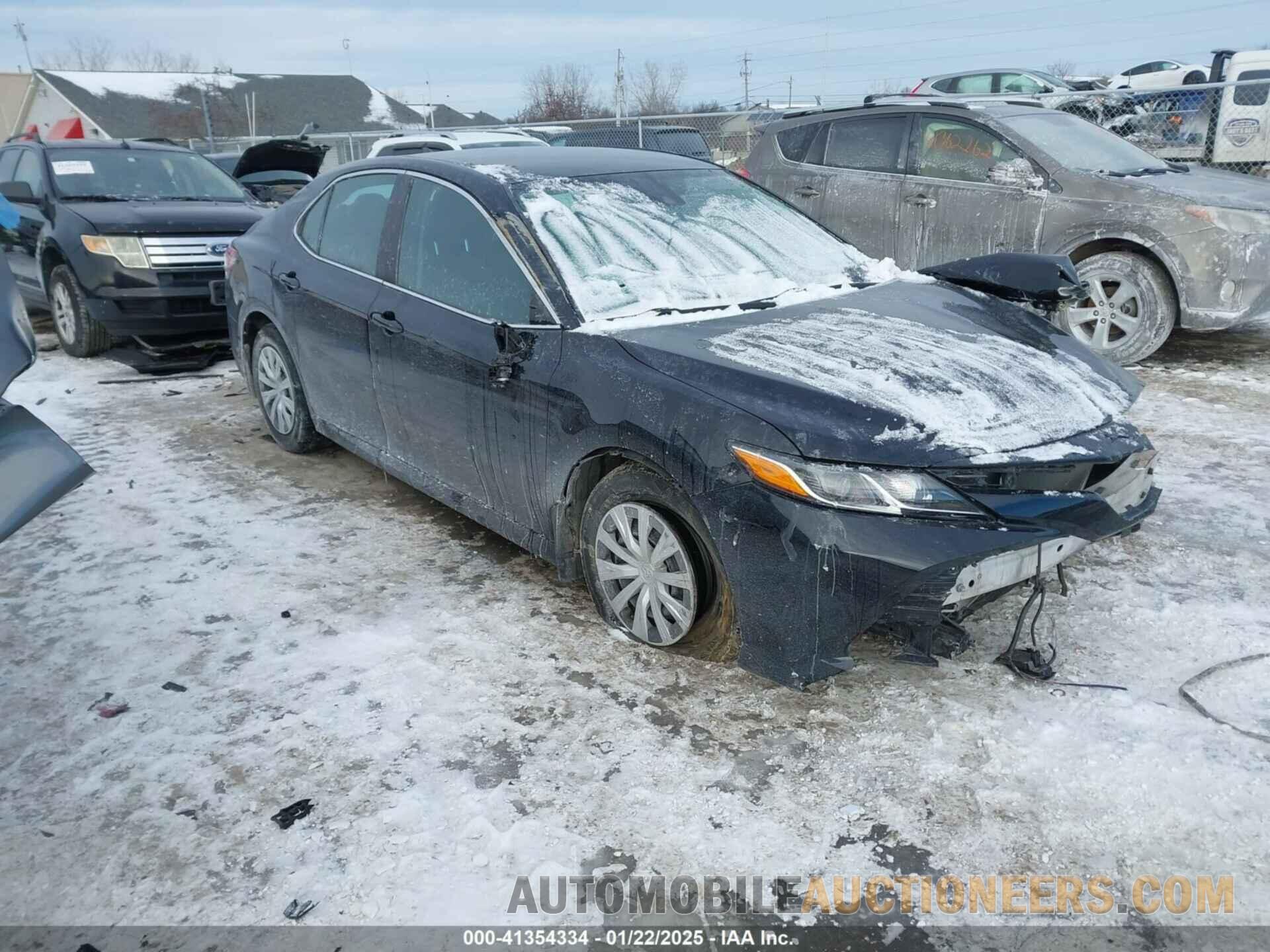 4T1B11HK0KU768148 TOYOTA CAMRY 2019