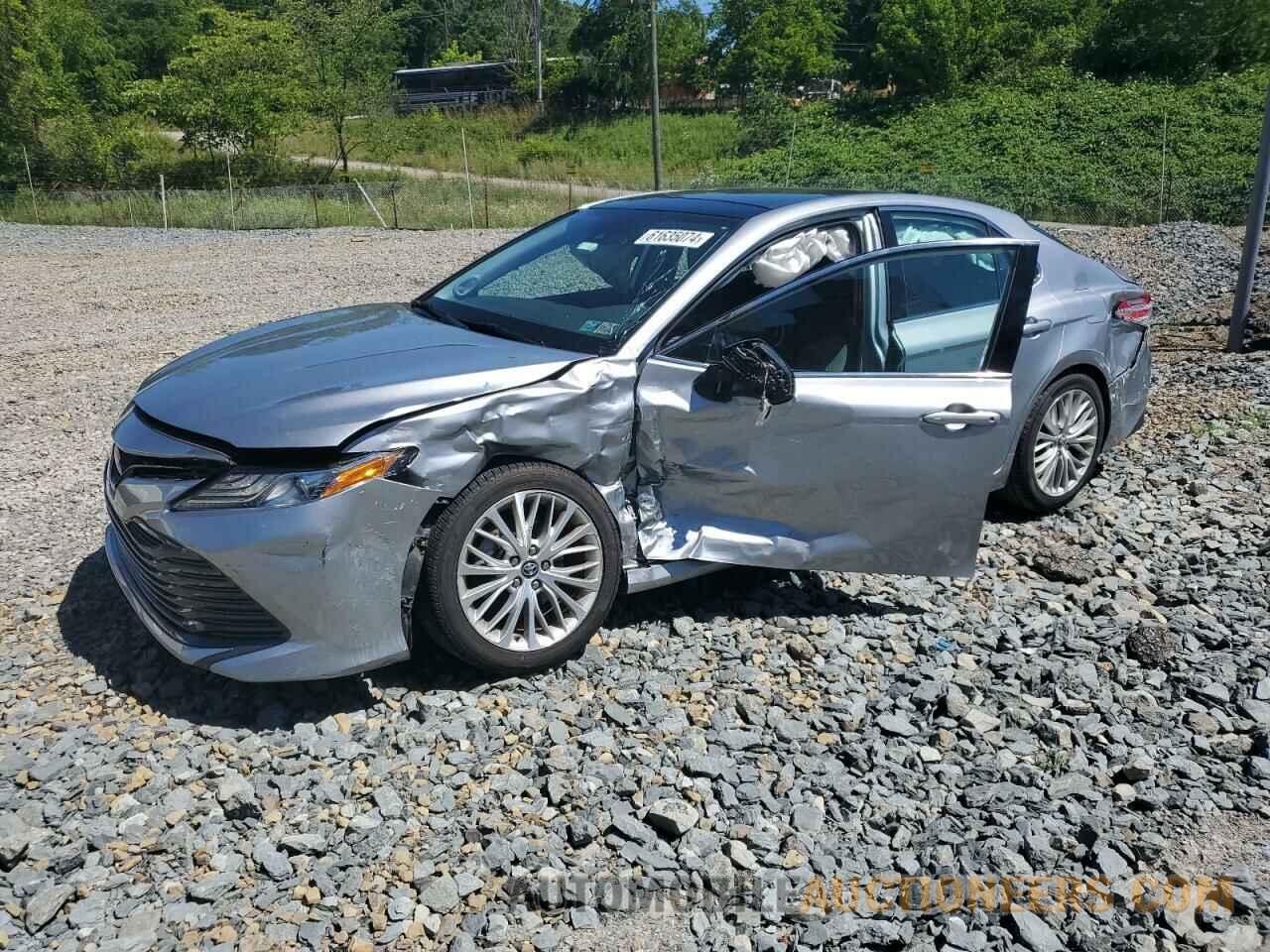 4T1B11HK0KU780364 TOYOTA CAMRY 2019