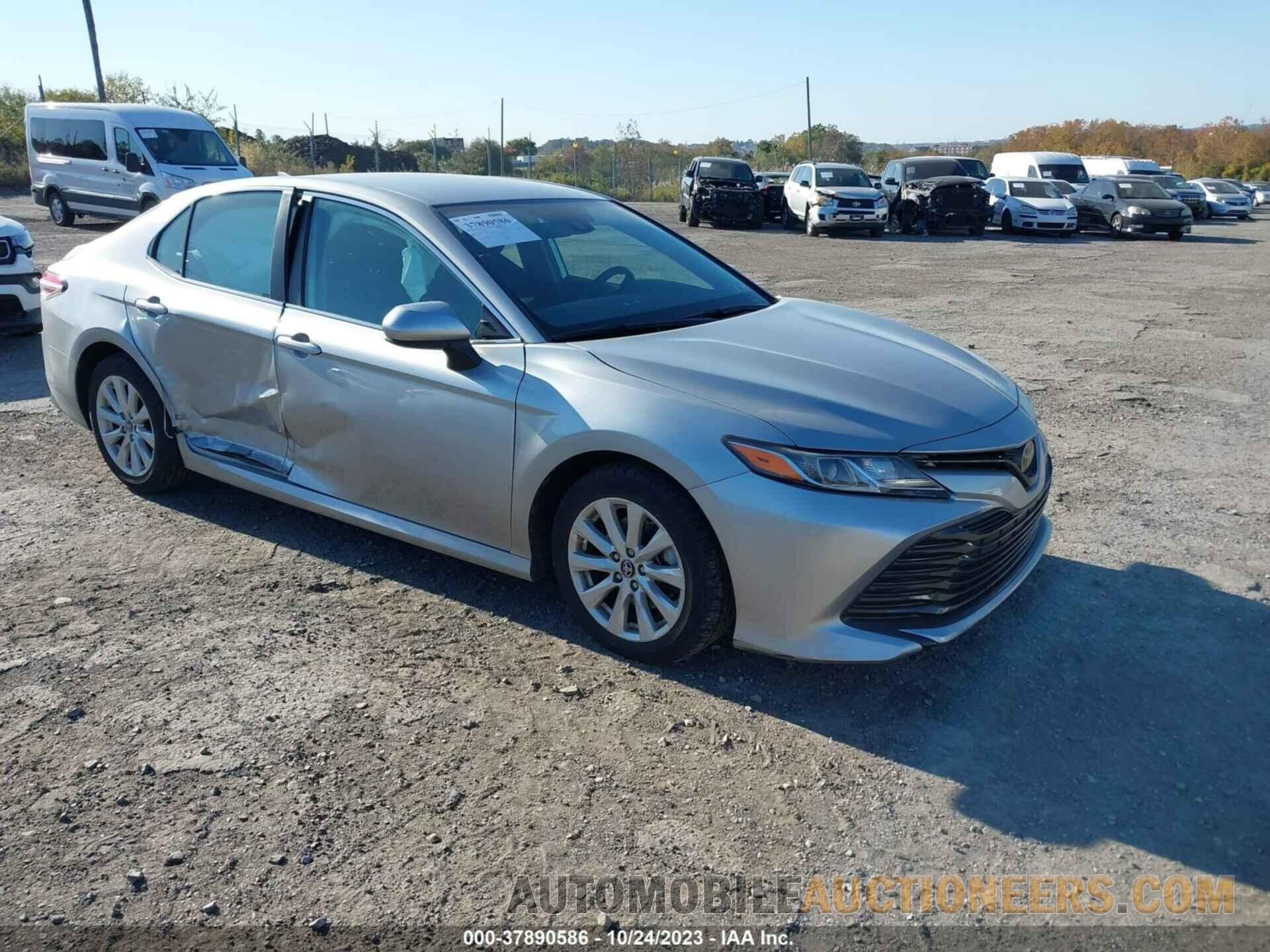 4T1B11HK0KU806879 TOYOTA CAMRY 2019