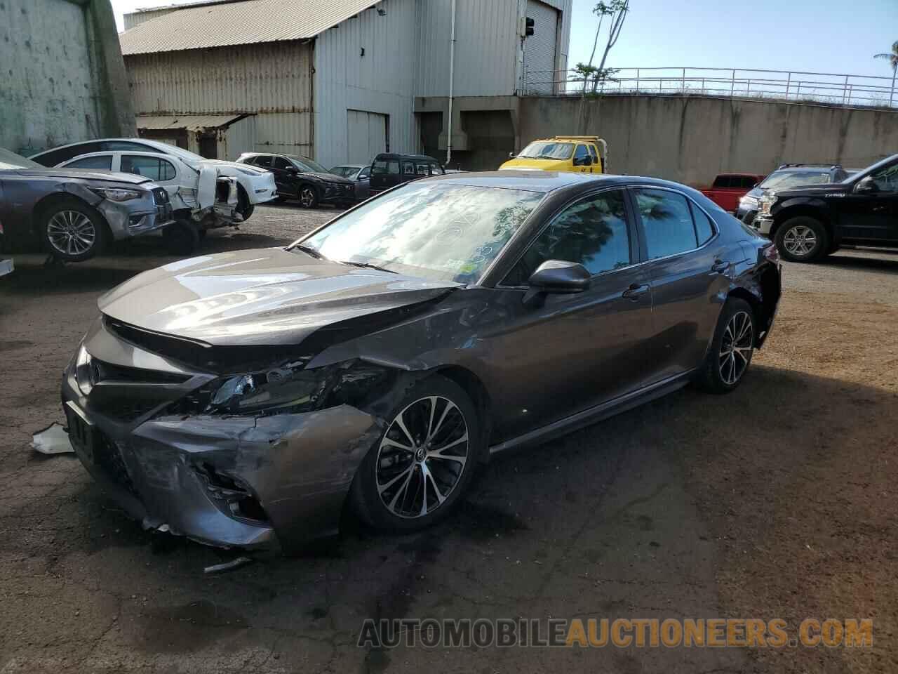 4T1B11HK0KU811239 TOYOTA CAMRY 2019